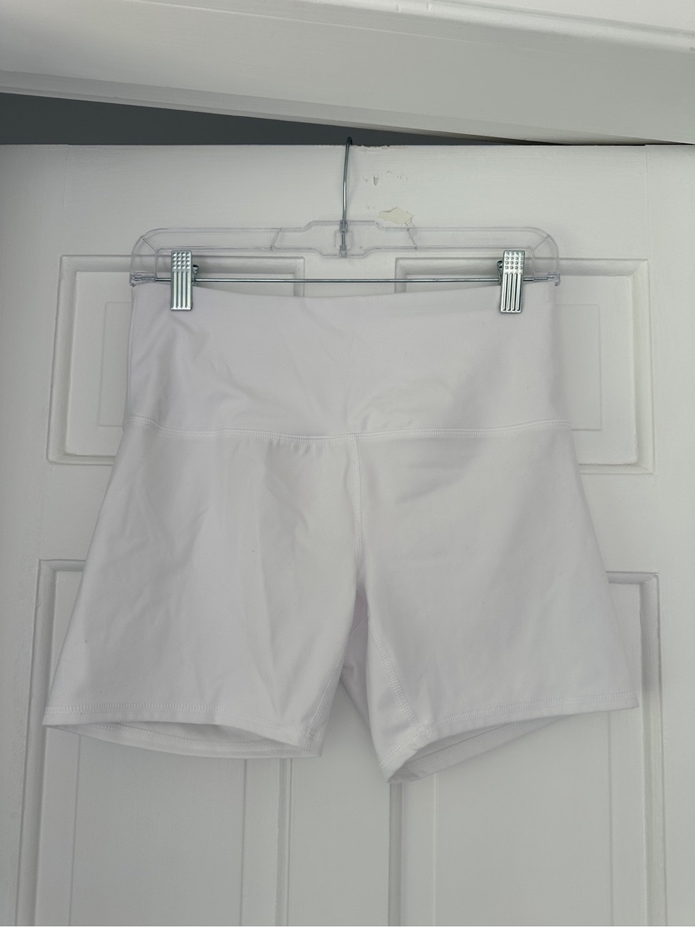 RBX White Activewear Athletic Spandex Exercise Shorts in Size Medium
